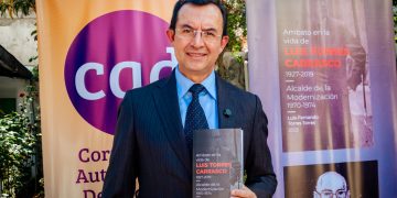 La CAD presentó el libro “Ambato en la vida de Luis Torres Carrasco” en la Casa de Montalvo